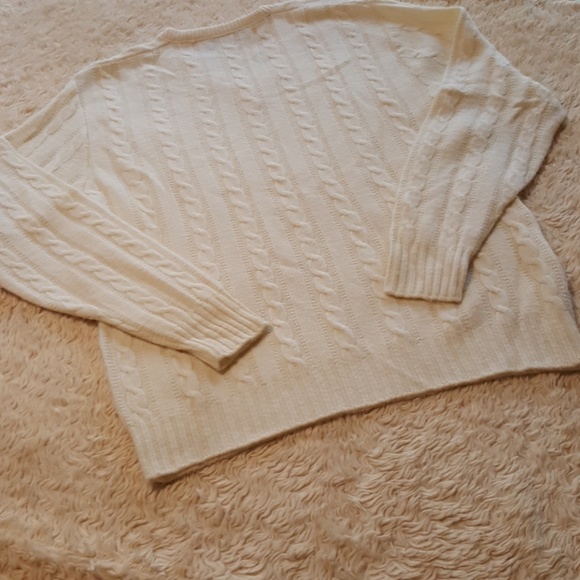 Men's Off White Jantzen V-Neck Sweater. Sz XL. - Picture 4 of 7